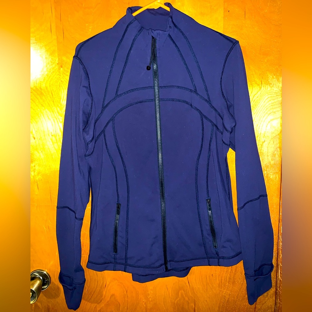 EUC navy Lululemon size 12 Define Jacket